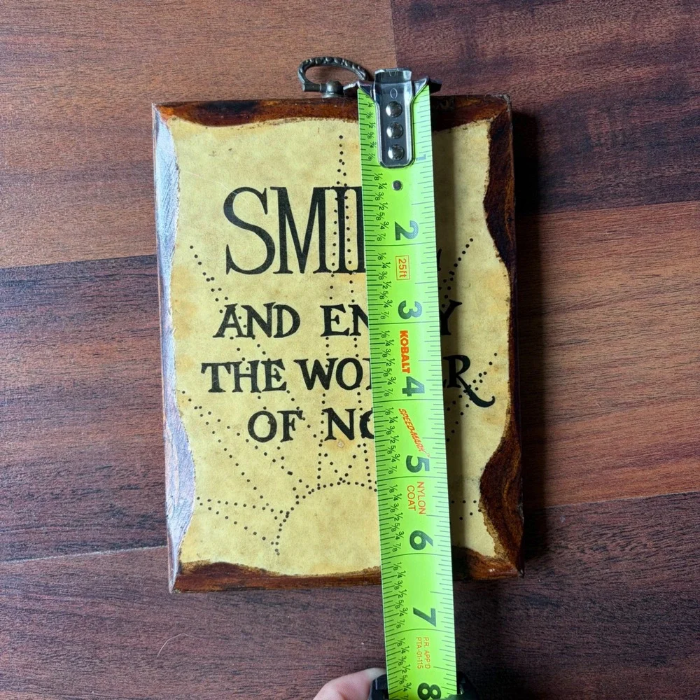 Vintage Stayings Wood Wall Plaque Smile and Enjoy the Wonder of Now Rustic Sign‎